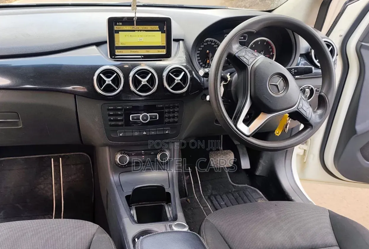 Mercedes-Benz B-Class 2014 White