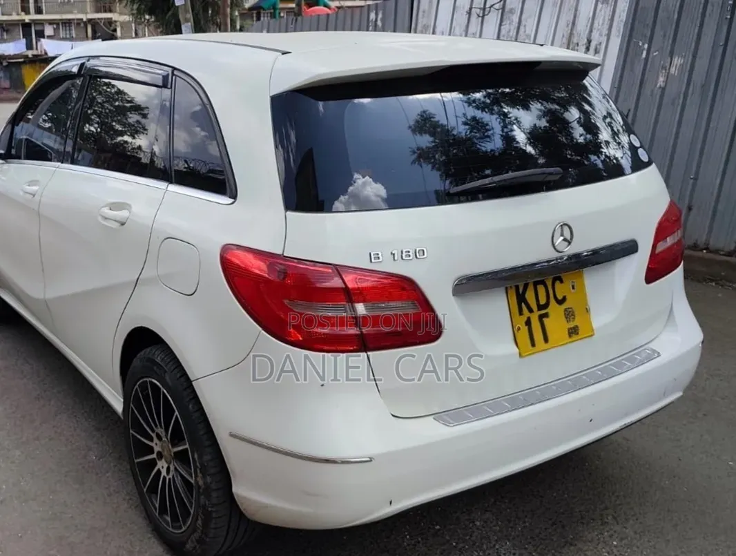 Mercedes-Benz B-Class 2014 White