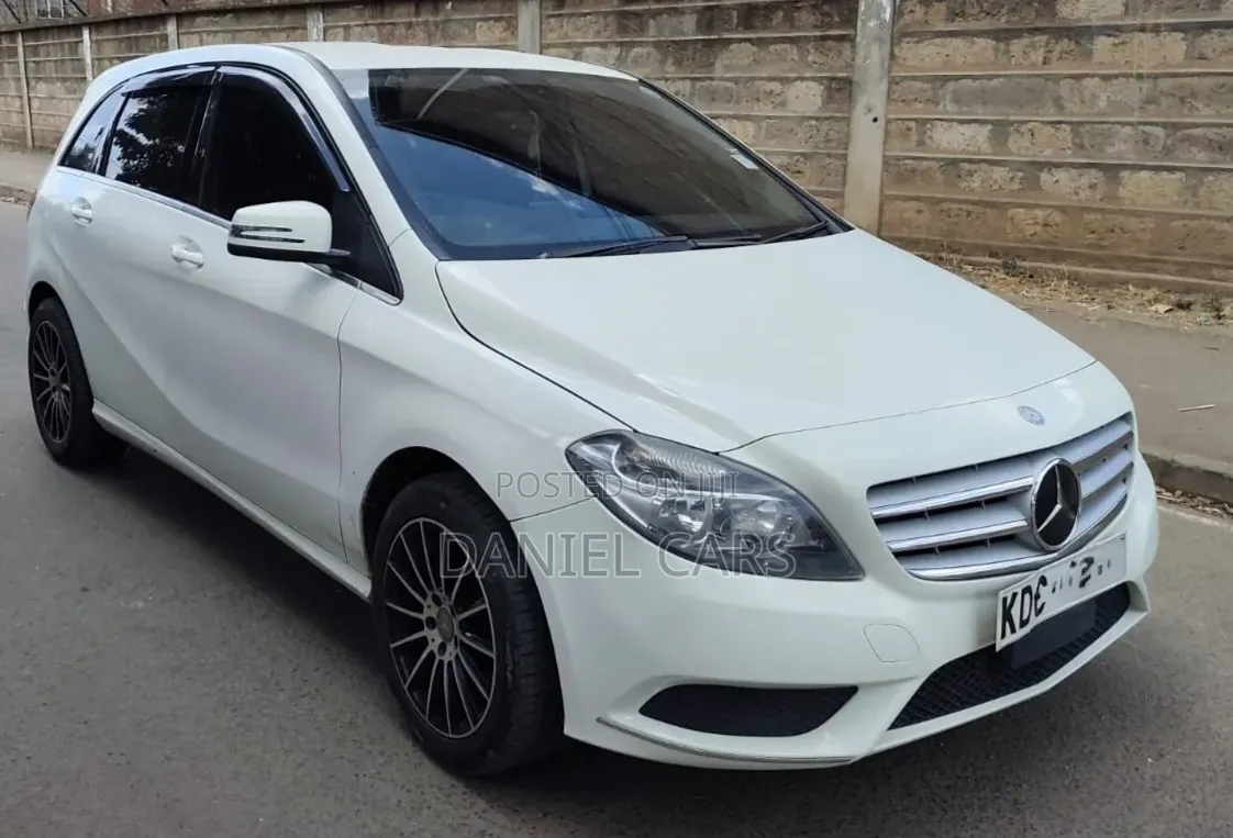 Mercedes-Benz B-Class 2014 White