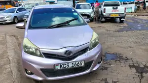 Toyota Vitz 1.0 FWD 5dr 2012 Purple