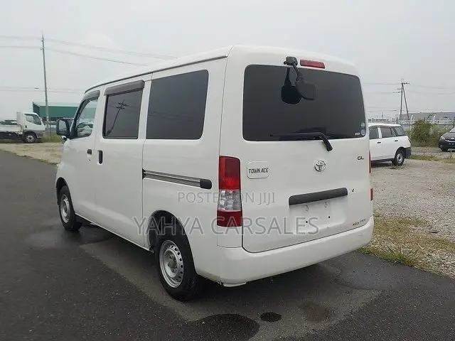 Toyota TownAce 2019 White