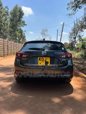Mazda Axela 2017 Gray