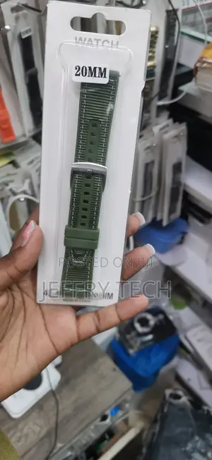 Green Nylon and Silicone Watch Band, Labeled With a 20 Mm Width.
