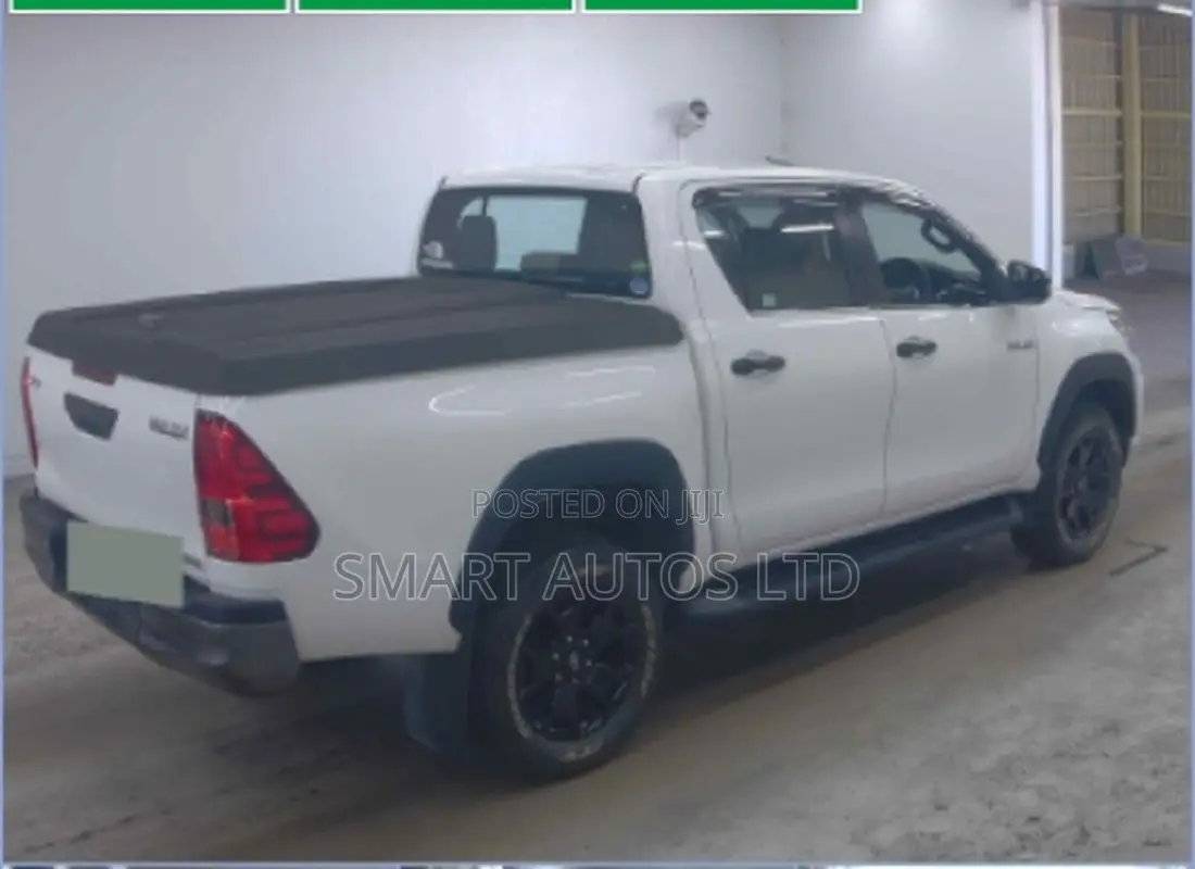 Toyota Hilux Revo Double Cab Deisel 2.4 AWD 2019 White
