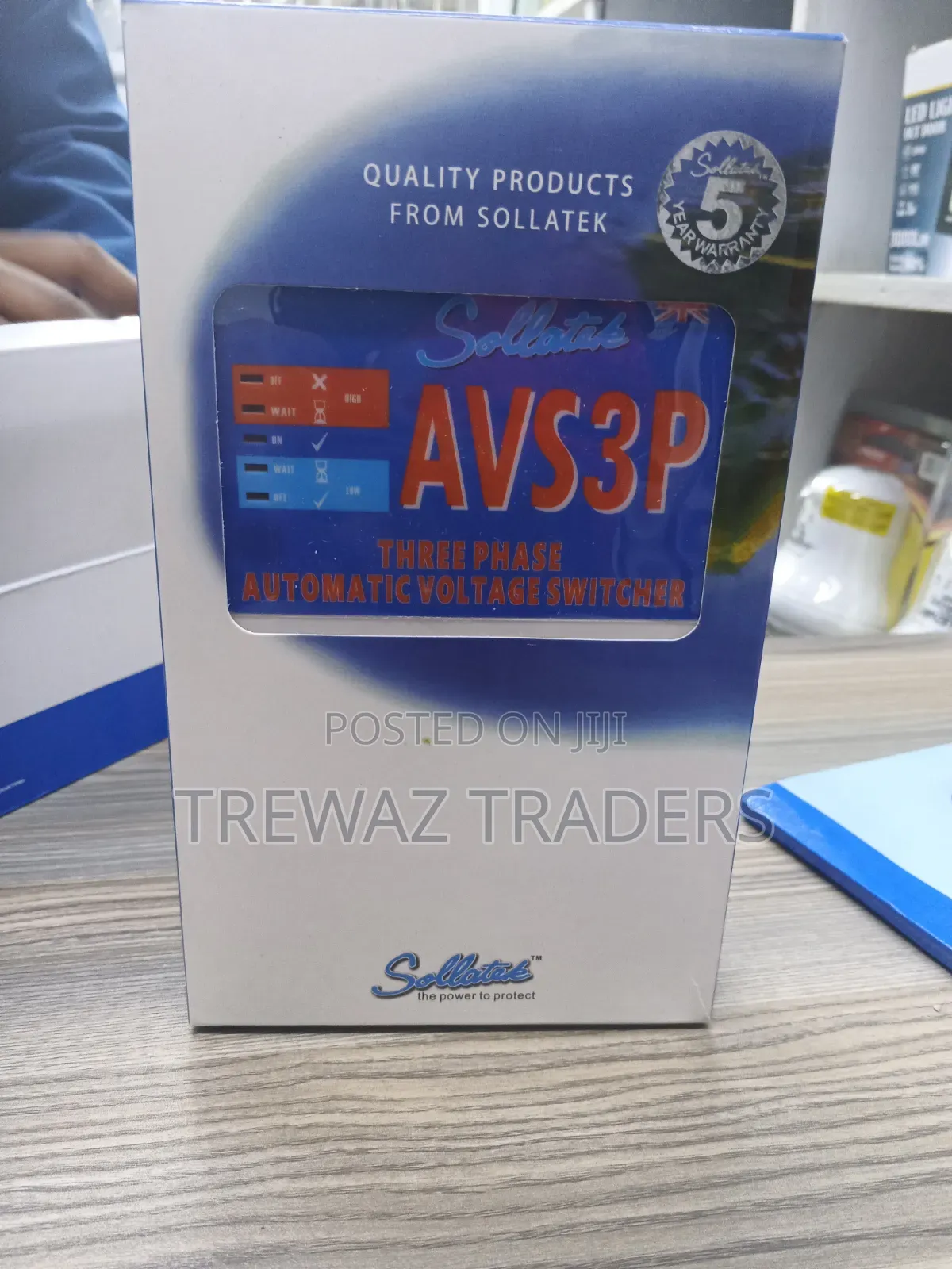Automatic Voltage Switch