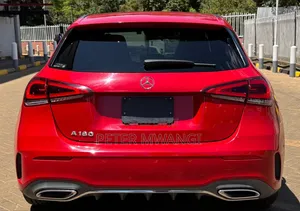 Mercedes-Benz C-Class 2018 Red