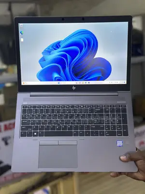 Laptop HP ZBook 15u G5 12GB Intel Core i7 SSD 256GB