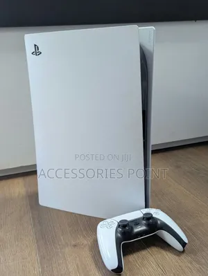 PlayStation 5 Standard Console – With Controller