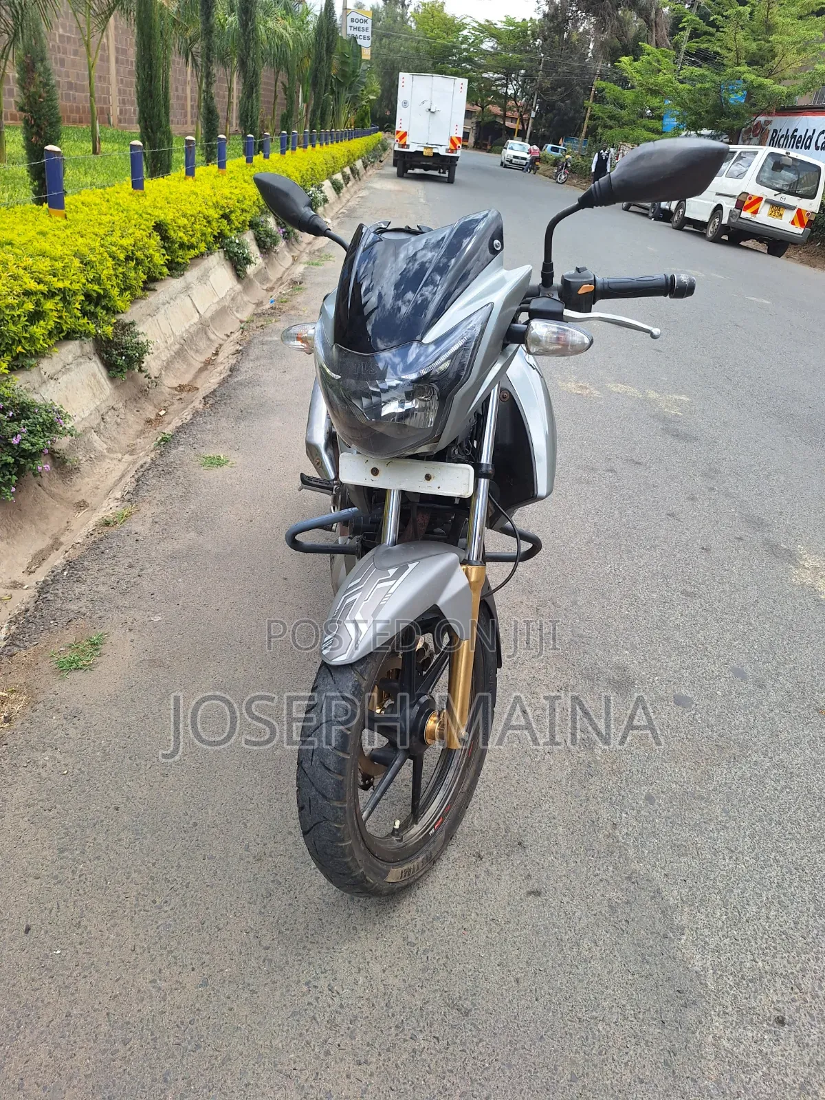 TVS Apache 180 RTR 2019 Gray