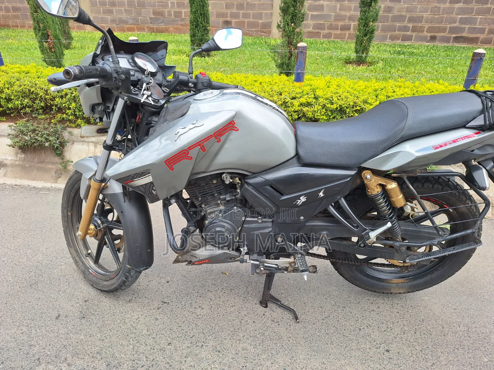 TVS Apache 180 RTR 2019 Gray