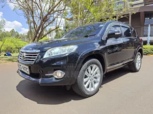Toyota Vanguard 2011 Black