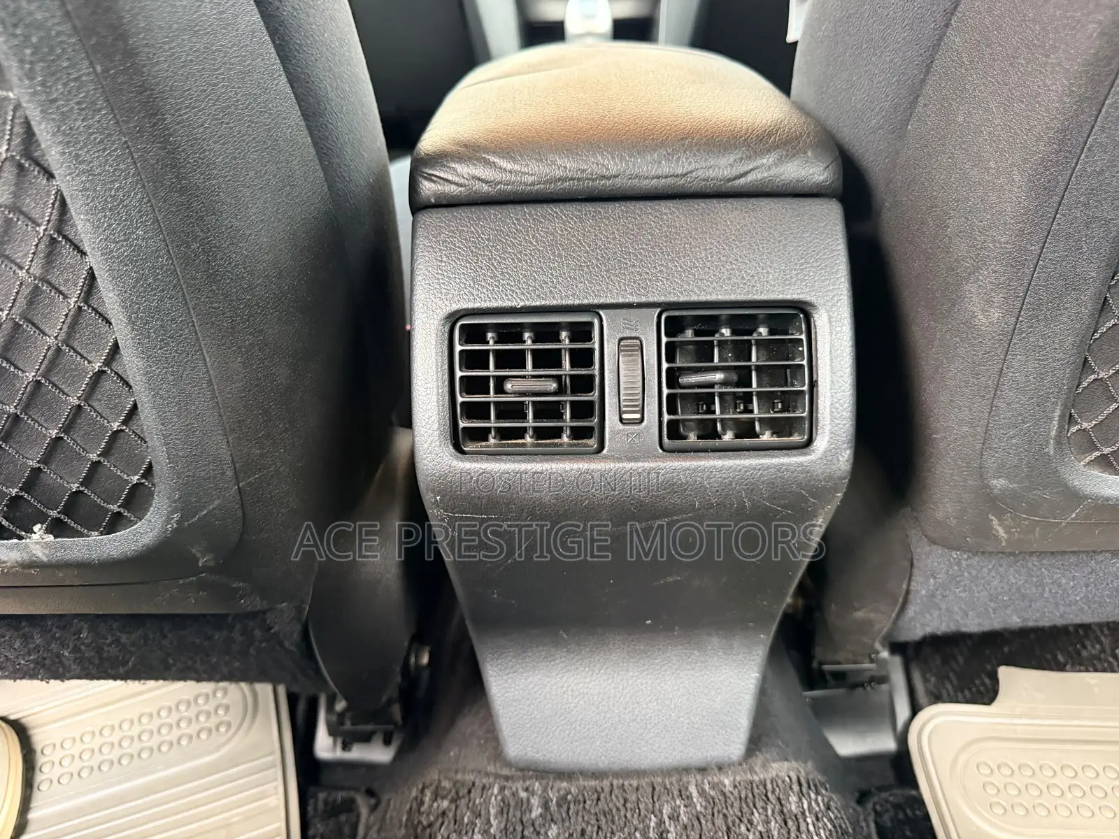 Subaru Outback 2010 Gray