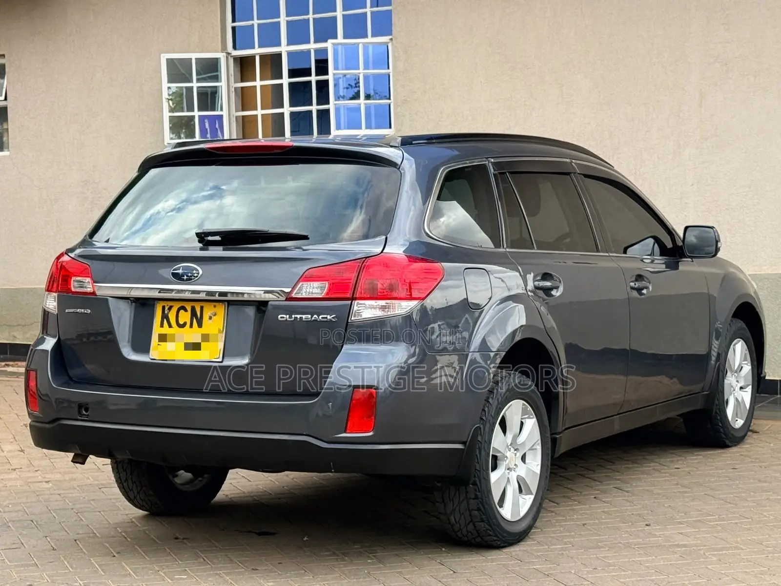 Subaru Outback 2010 Gray