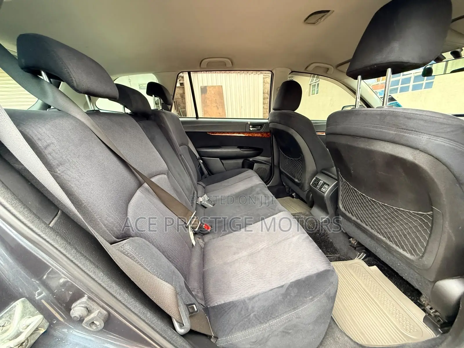 Subaru Outback 2010 Gray