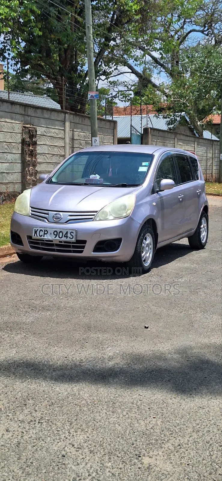 Nissan Note 1.4 2010 Purple