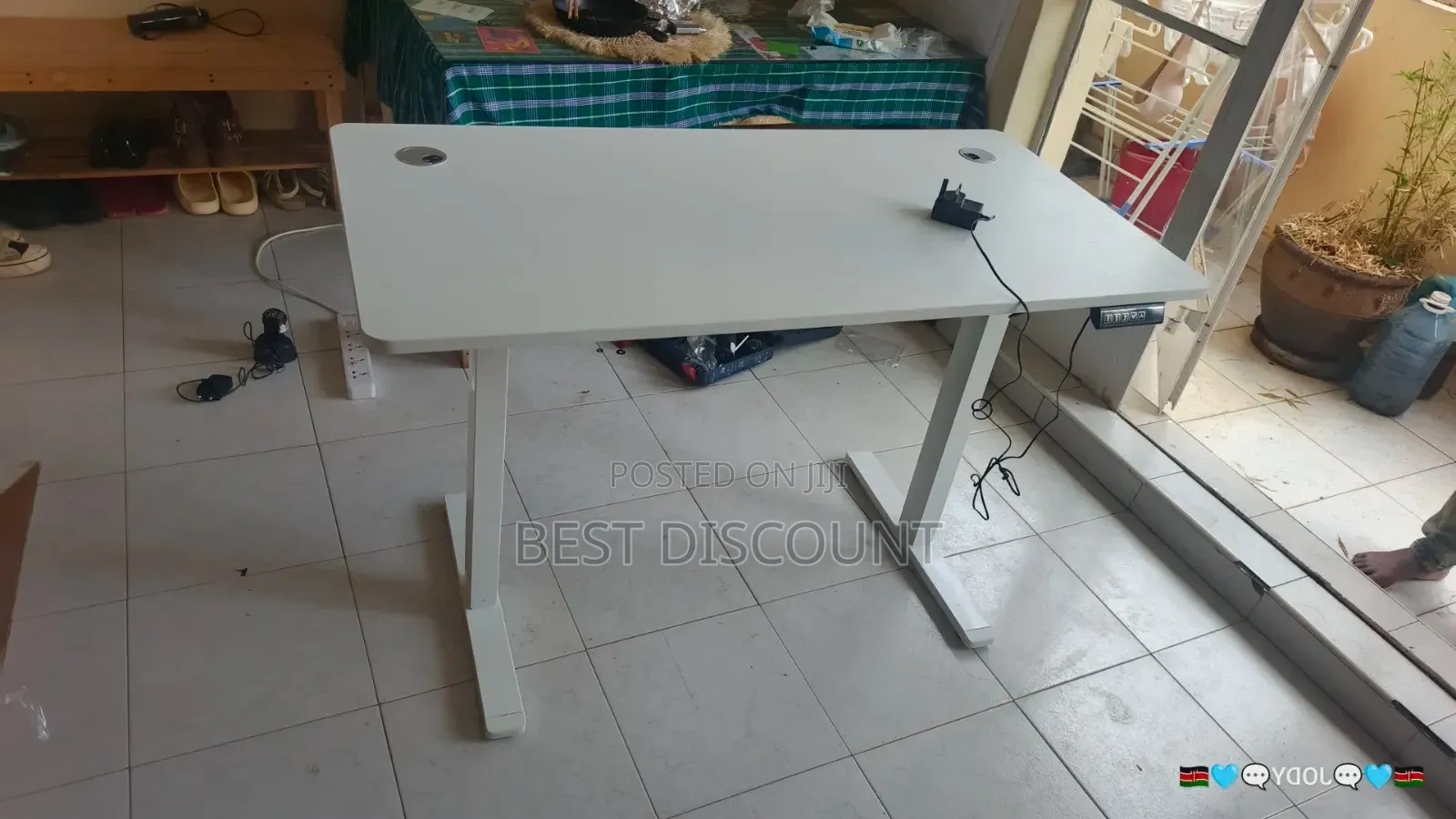 1.4m Electric Monitored Standing Desk