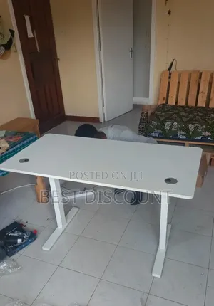 1.4m Electric Monitored Standing Desk
