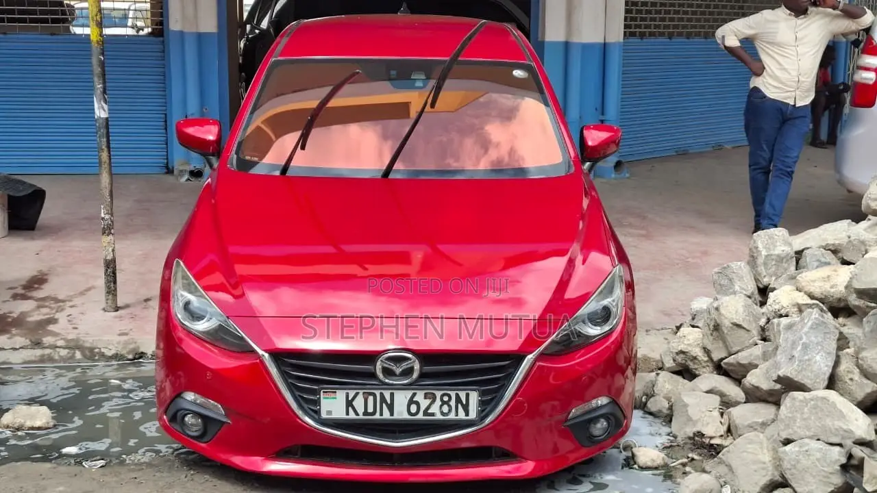 Mazda Axela 2016 Red