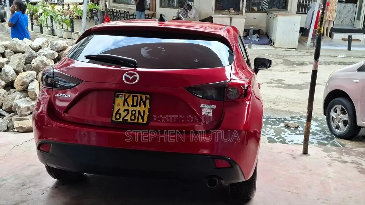 Mazda Axela 2016 Red