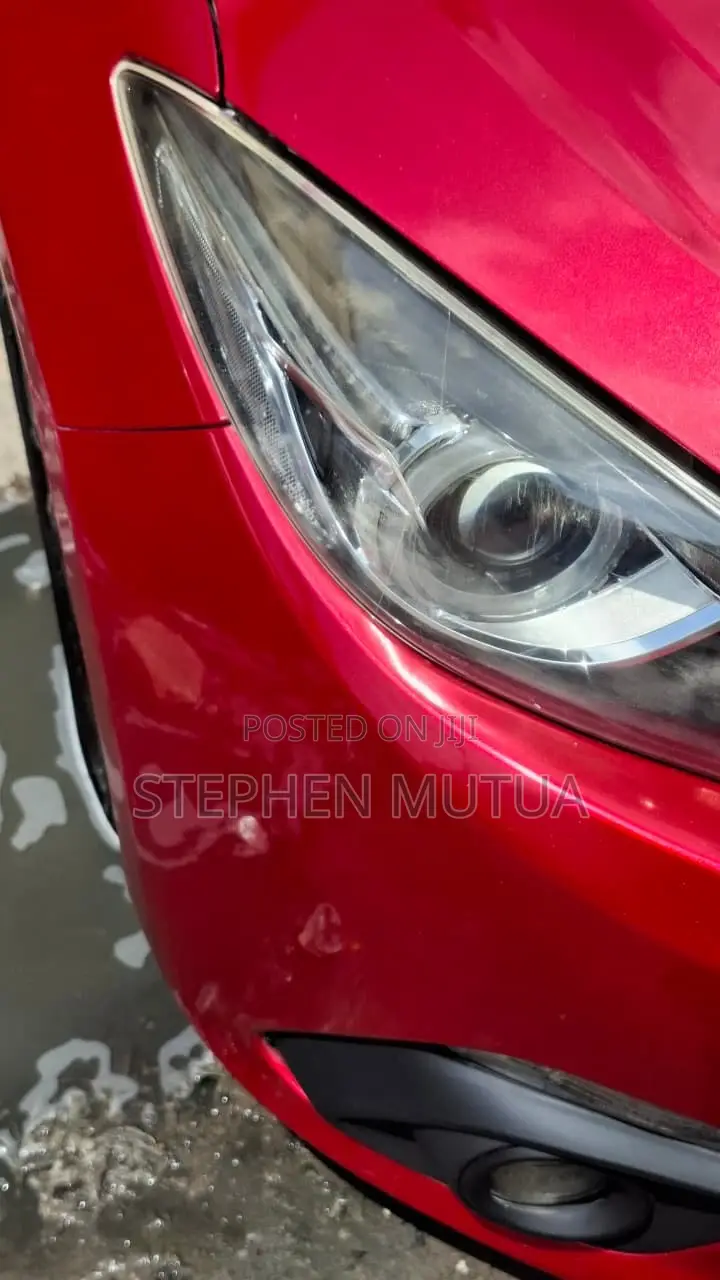 Mazda Axela 2016 Red
