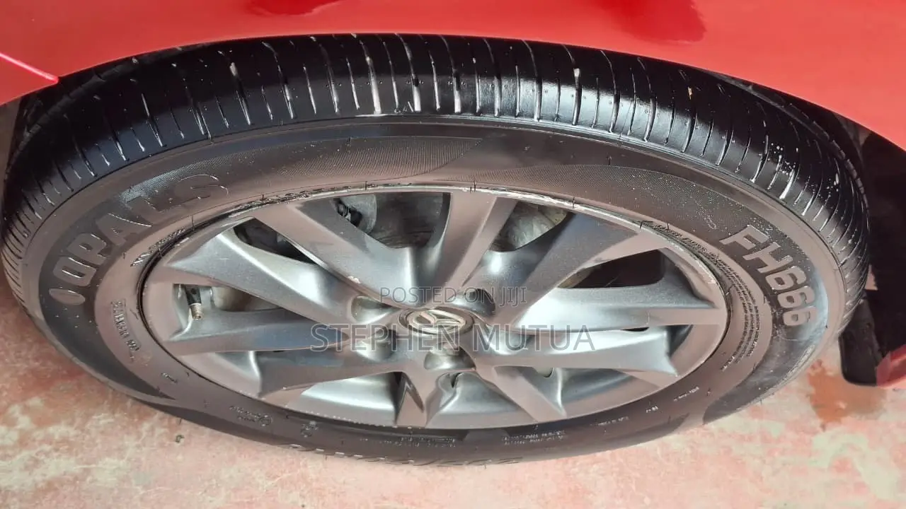 Mazda Axela 2016 Red