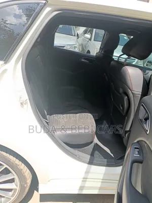 Mercedes-Benz B-Class 2018 White