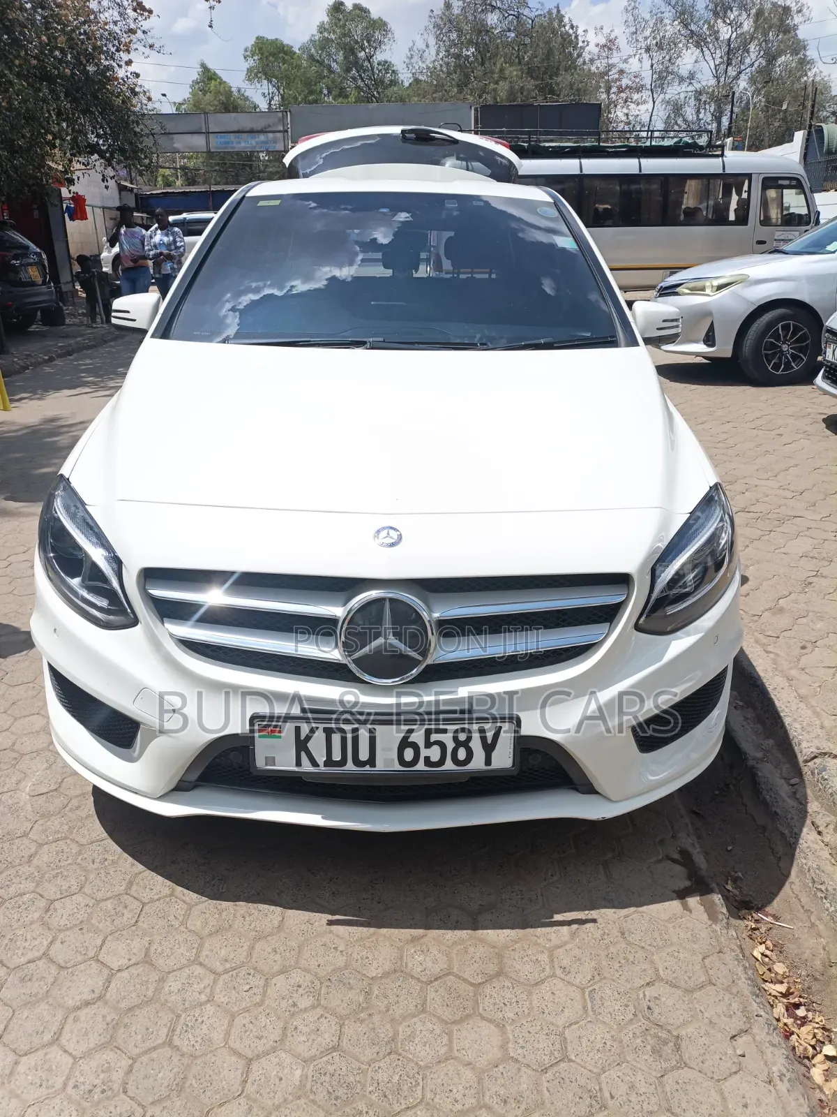 Mercedes-Benz B-Class 2018 White