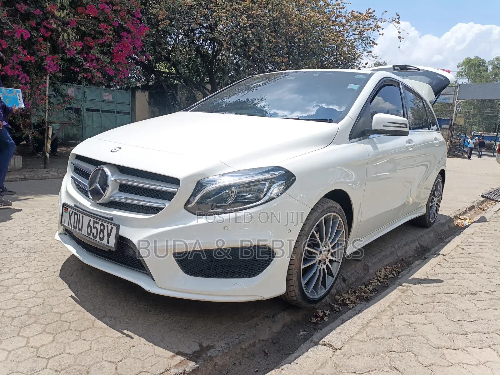 Mercedes-Benz B-Class 2018 White