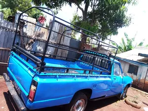 Toyota Hilux Surf 1998 Blue