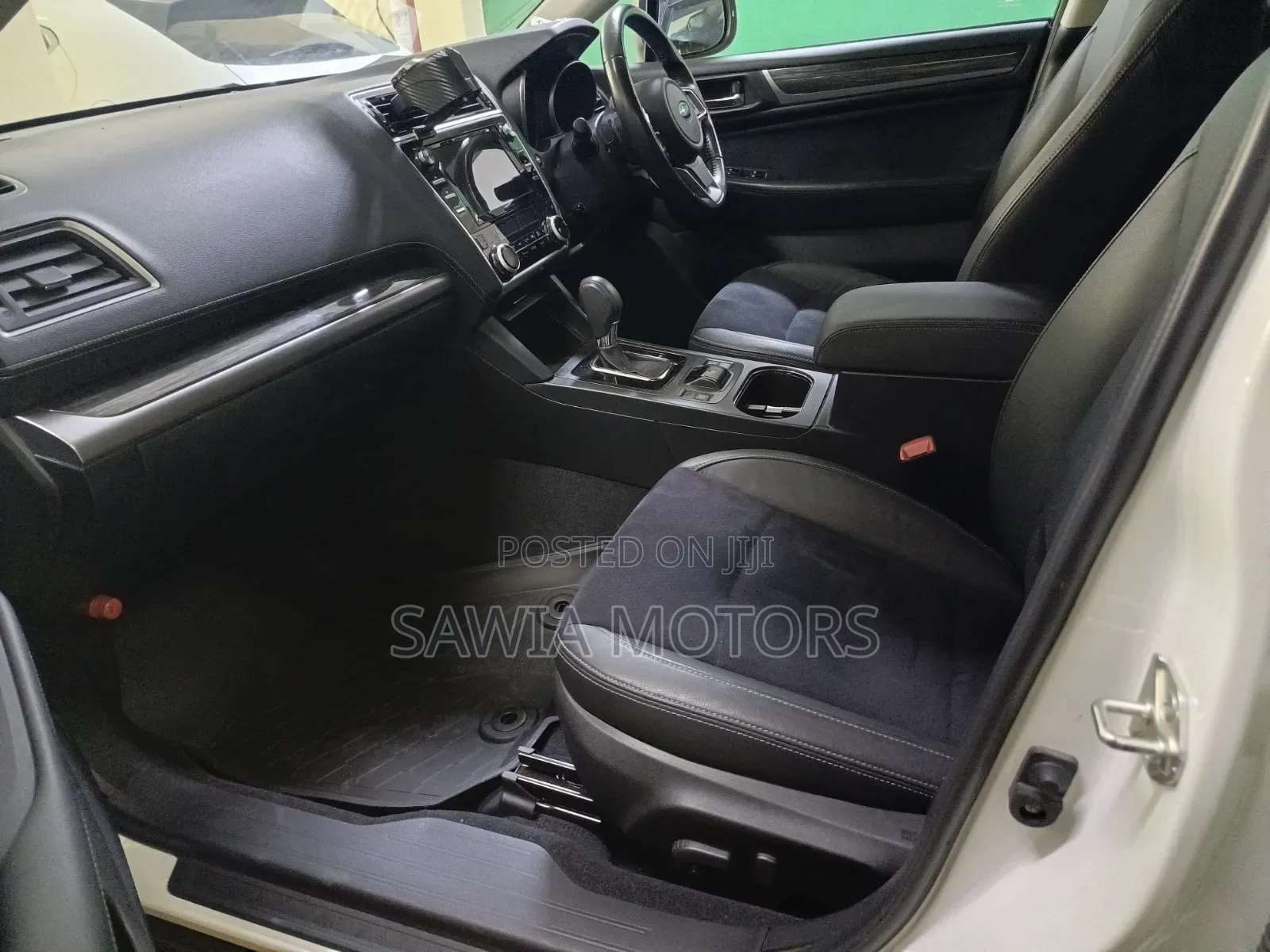 Subaru Outback Premium AWD 2020 White