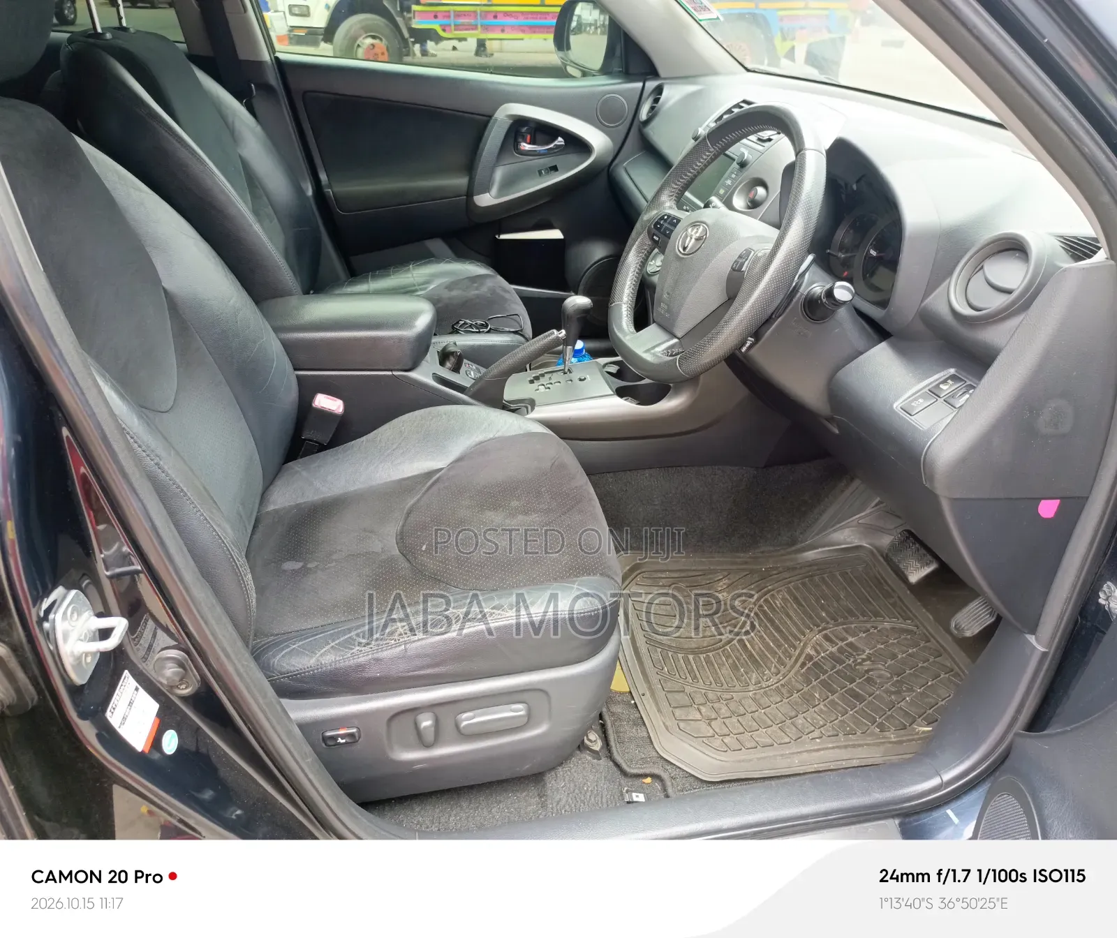 Toyota Vanguard 2012 Black
