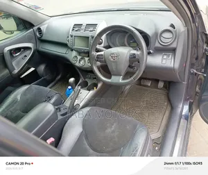 Toyota Vanguard 2012 Black