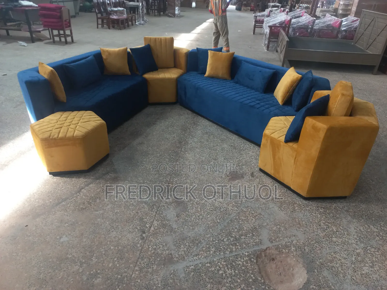 A Carpenter "N" Upholster