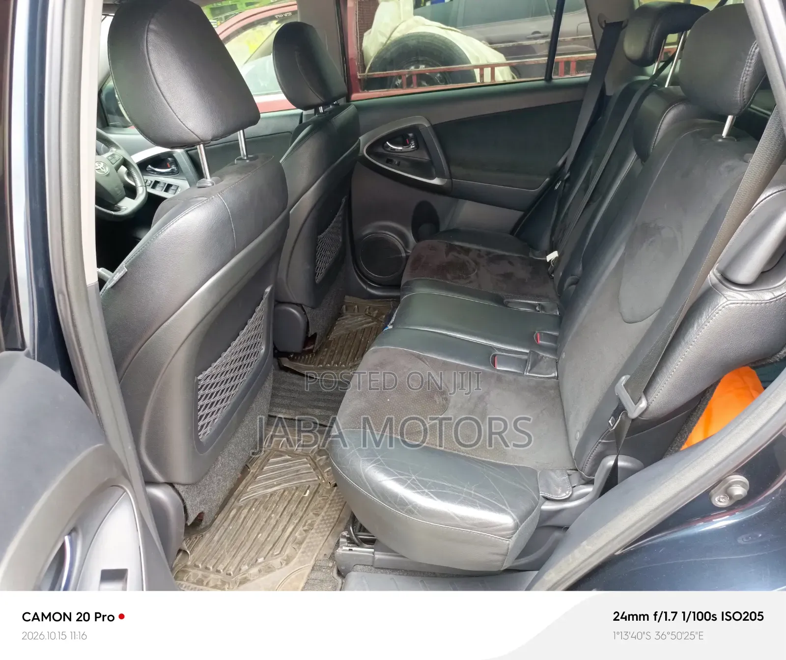 Toyota Vanguard 2012 Black