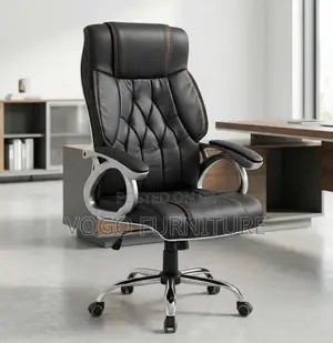 Office Chair; Leather Swivel Office Chair