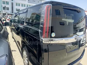Toyota Noah 2.0 FWD (8 Seater) 2020 Black