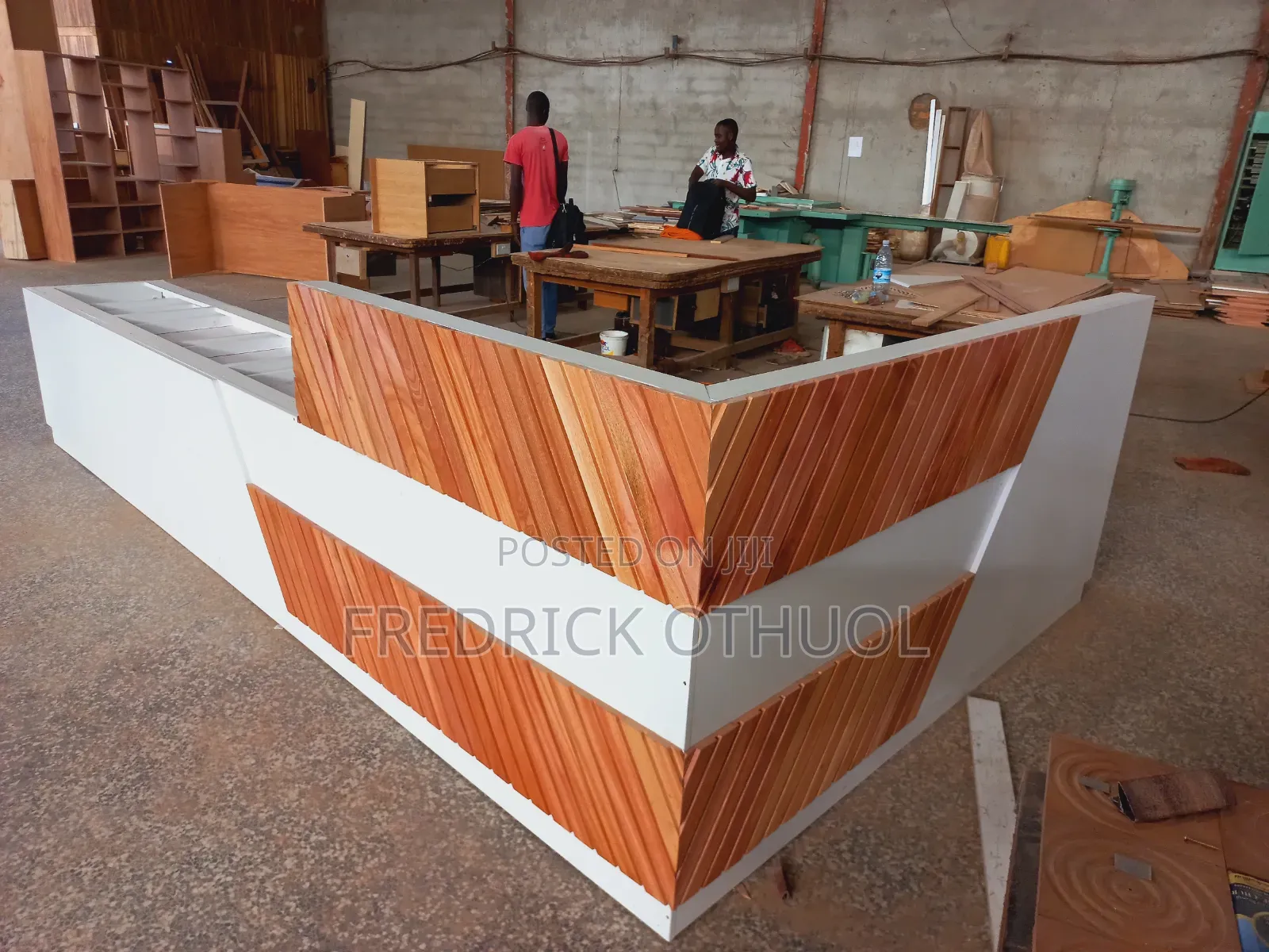 A Carpenter "N" Upholster