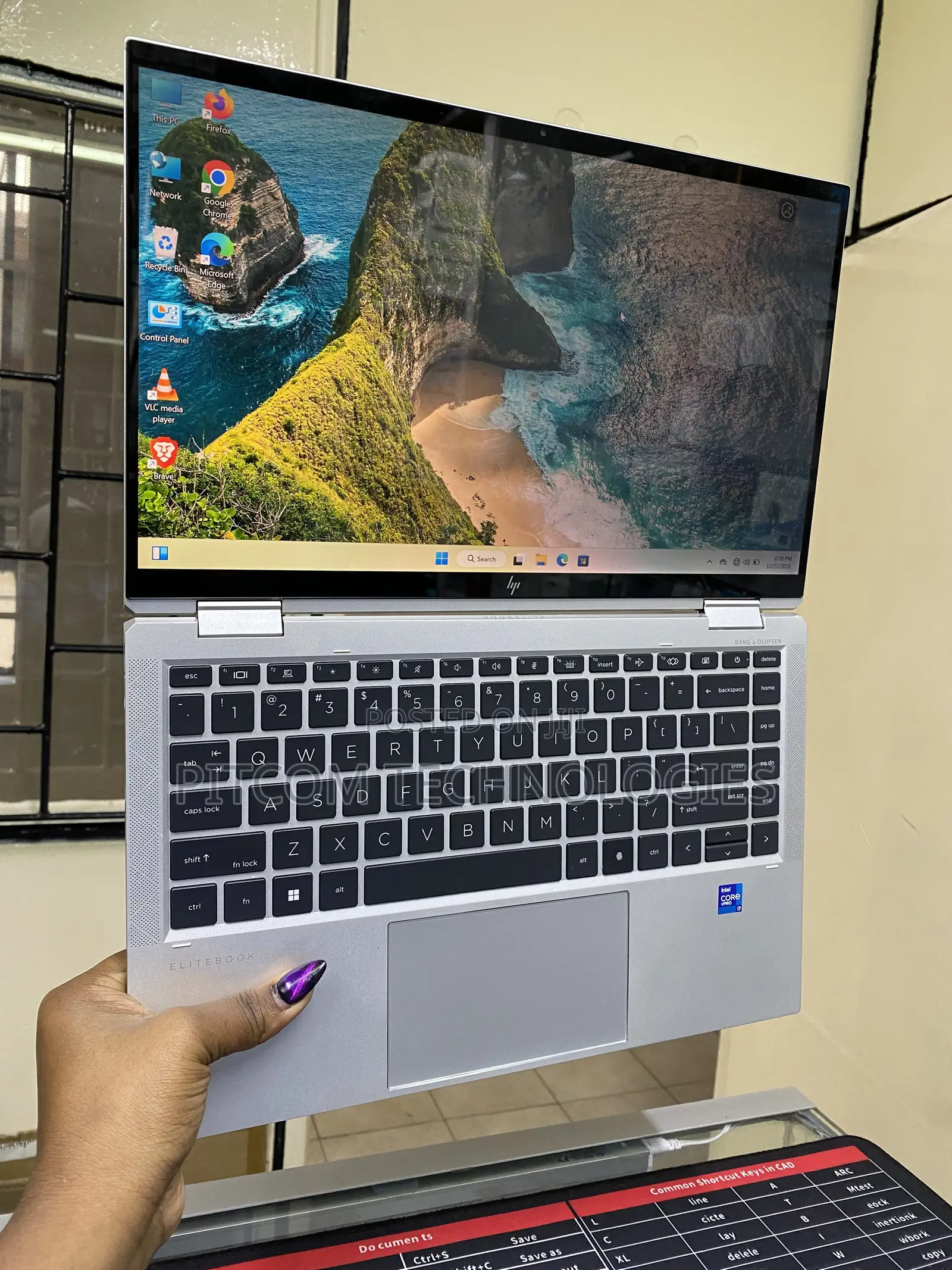 Laptop HP EliteBook 1040 G8 16GB Intel Core i7 SSD 512GB