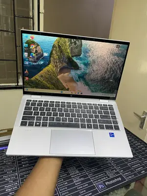 Laptop HP EliteBook 1040 G8 16GB Intel Core i7 SSD 512GB