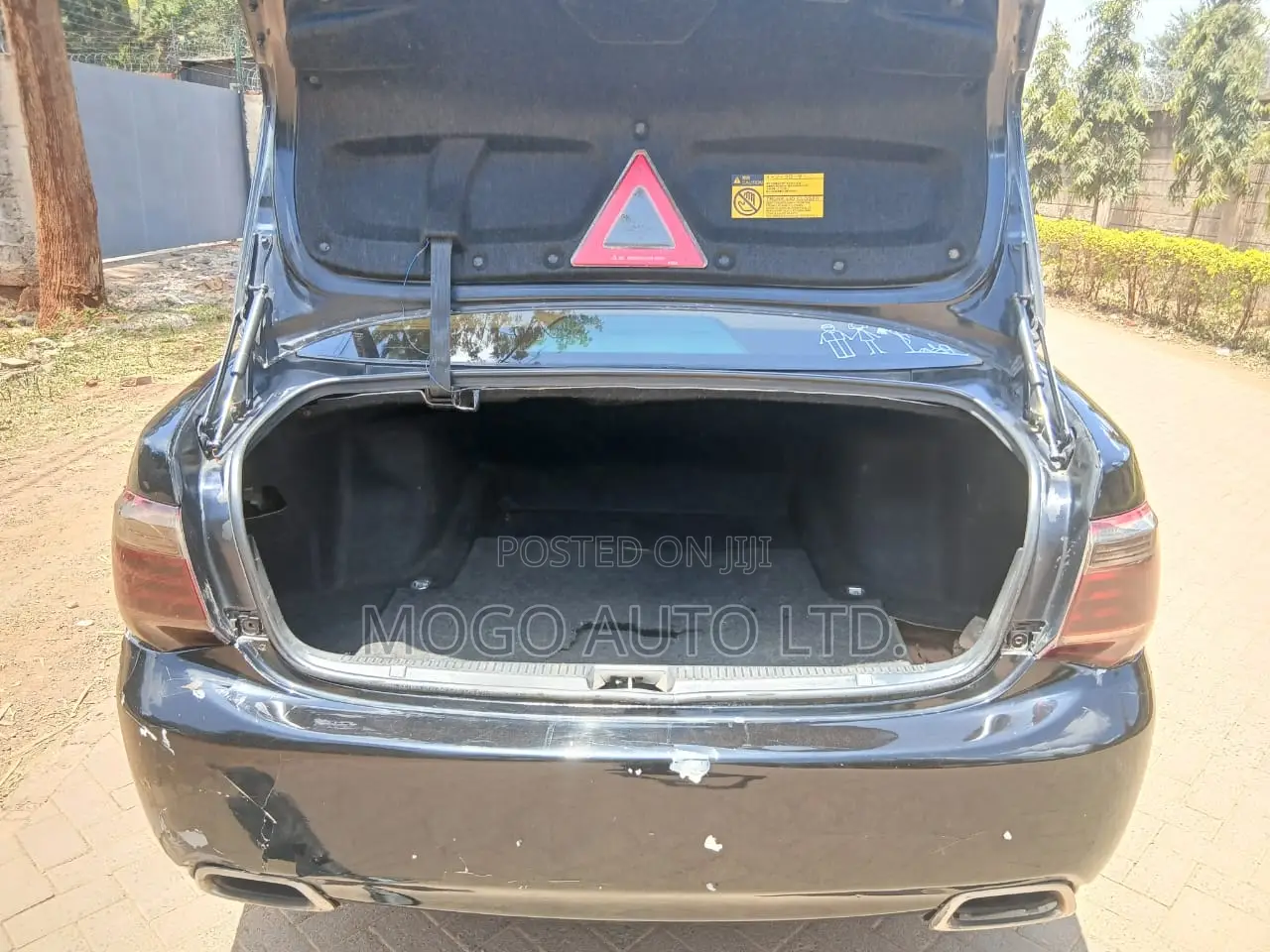 Toyota Crown 2010 Black