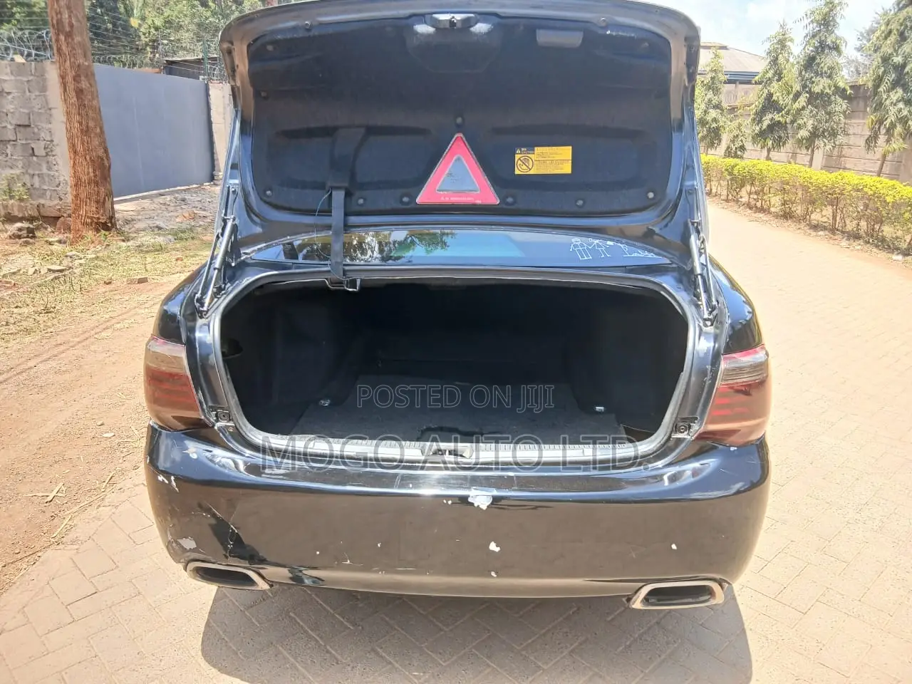 Toyota Crown 2010 Black