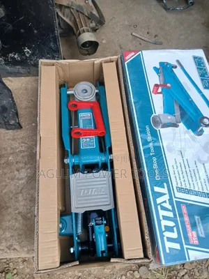 Total Floor Jack 3 Tonnes