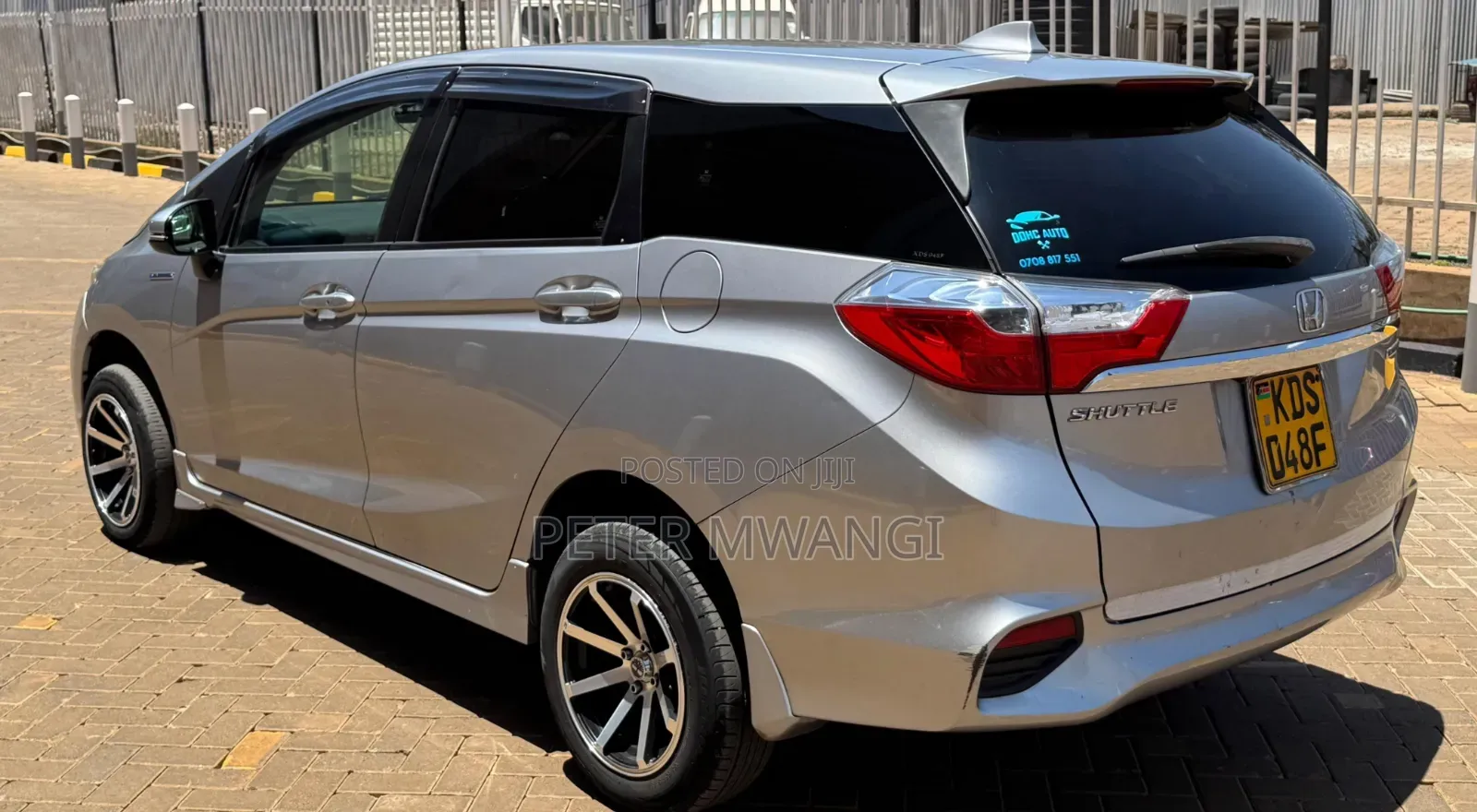 Honda Fit Shuttle 2017 Silver