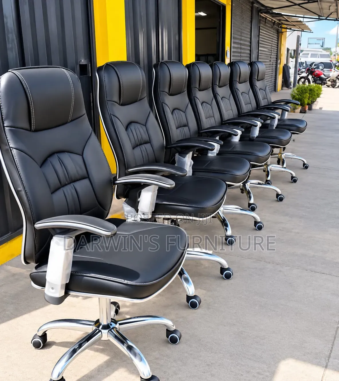 2geer Black Leather Adjustable Office Chair