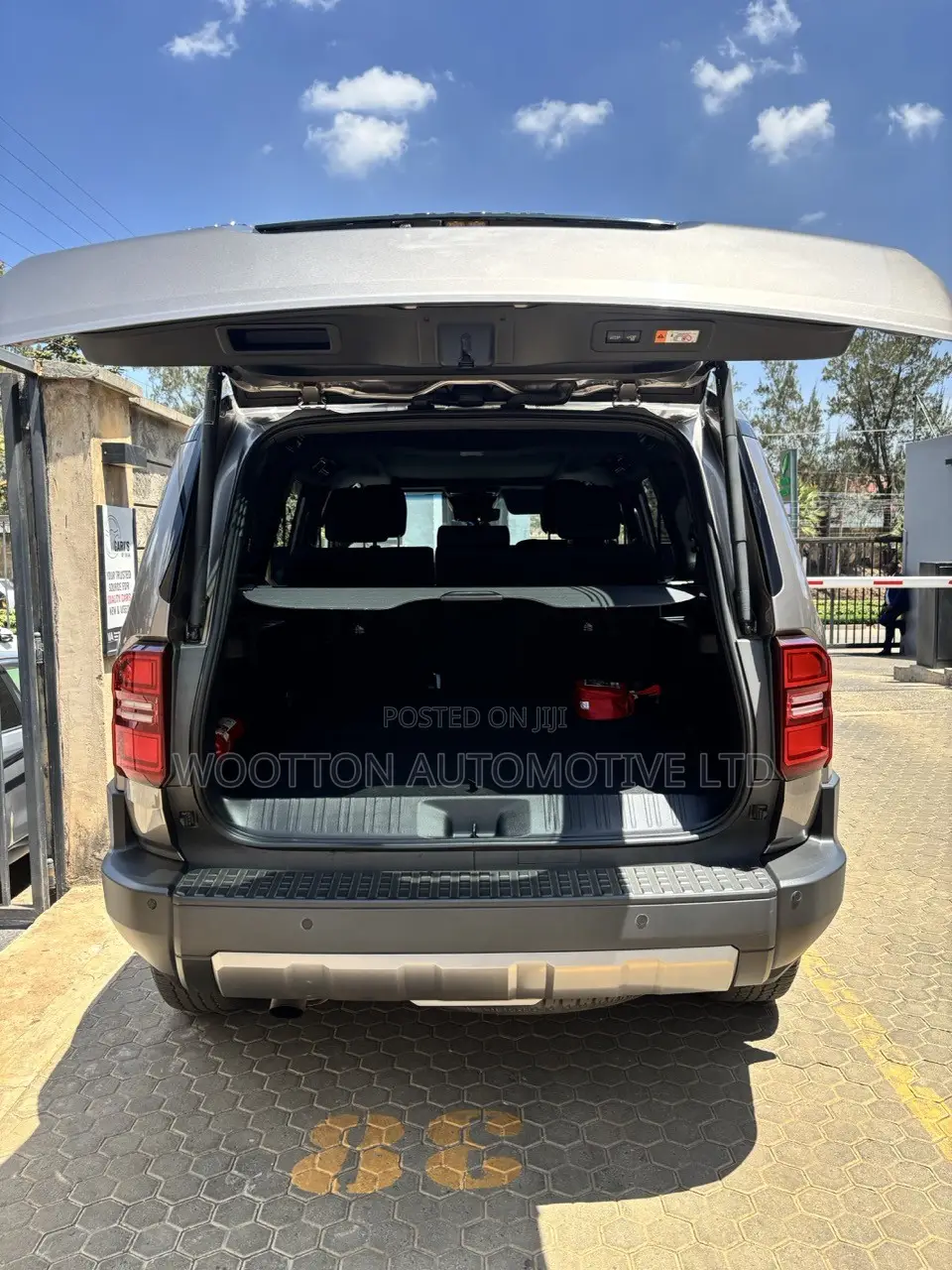 Toyota Land Cruiser Prado 2025