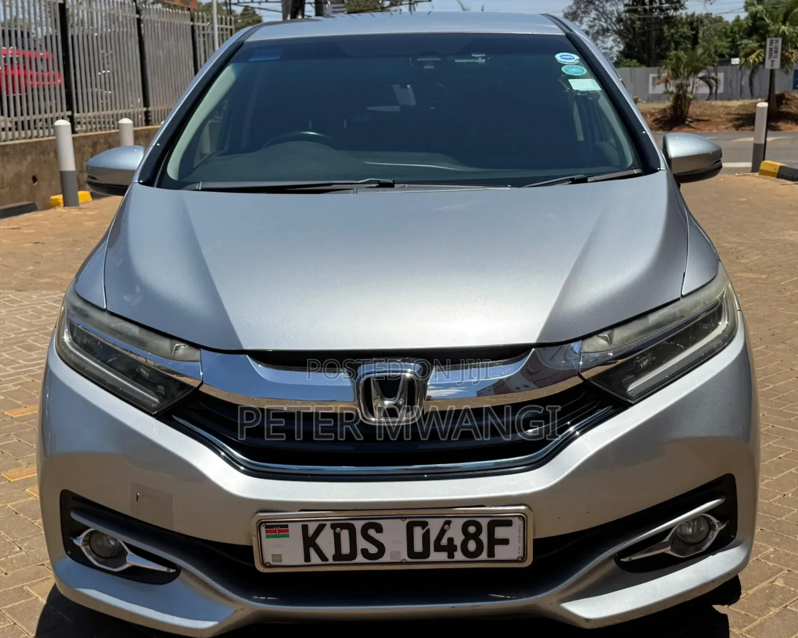 Honda Fit Shuttle 2017 Silver