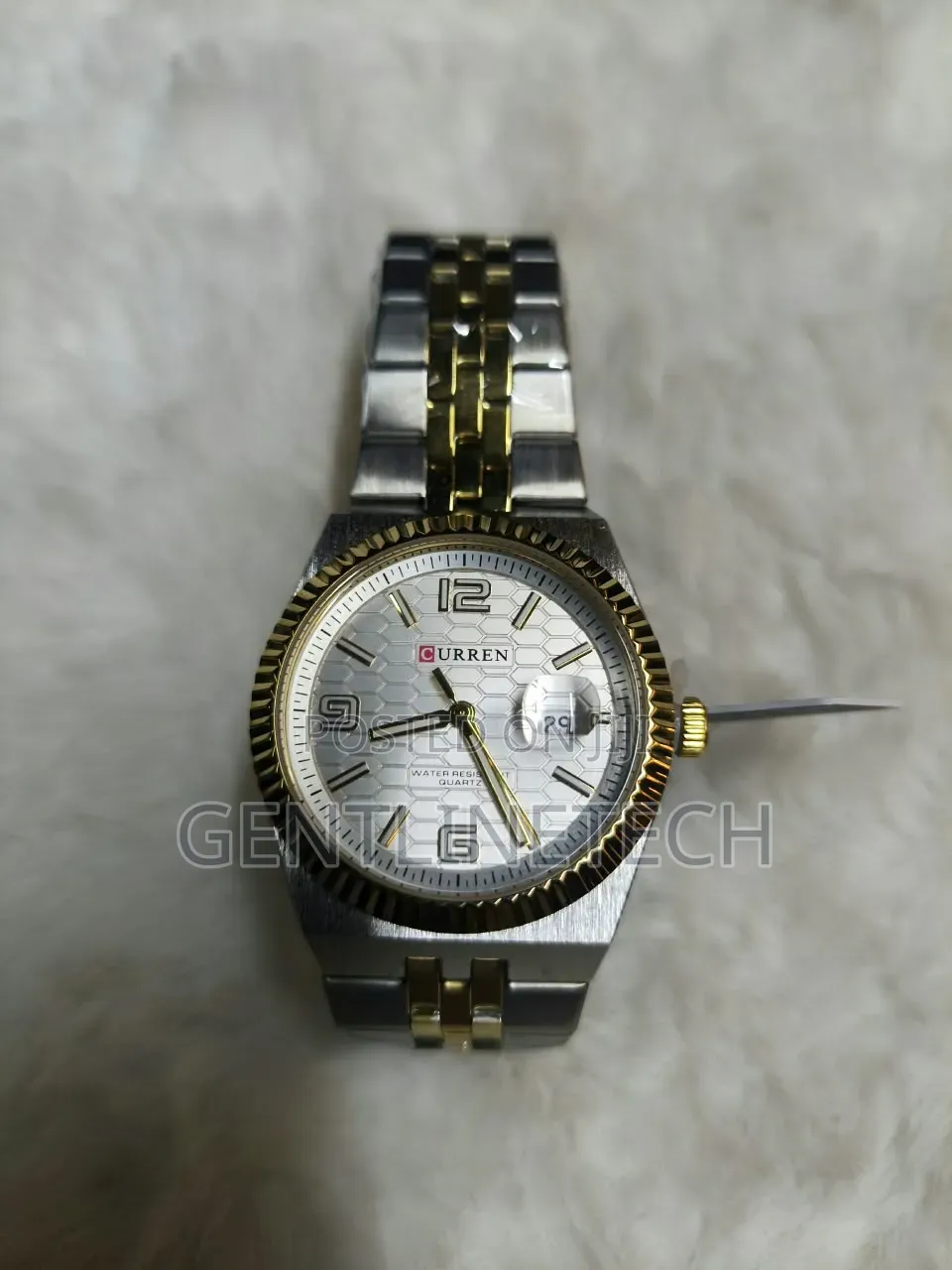 Curren 8498 Men's Wristwatch – KSh 3,000