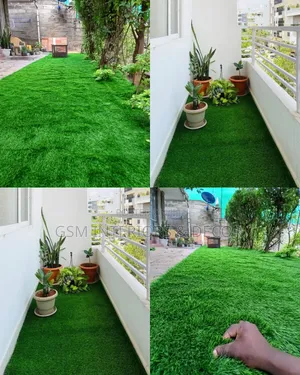Artificial Green Grass Carpets for Balcony and Resting Area Outdoors