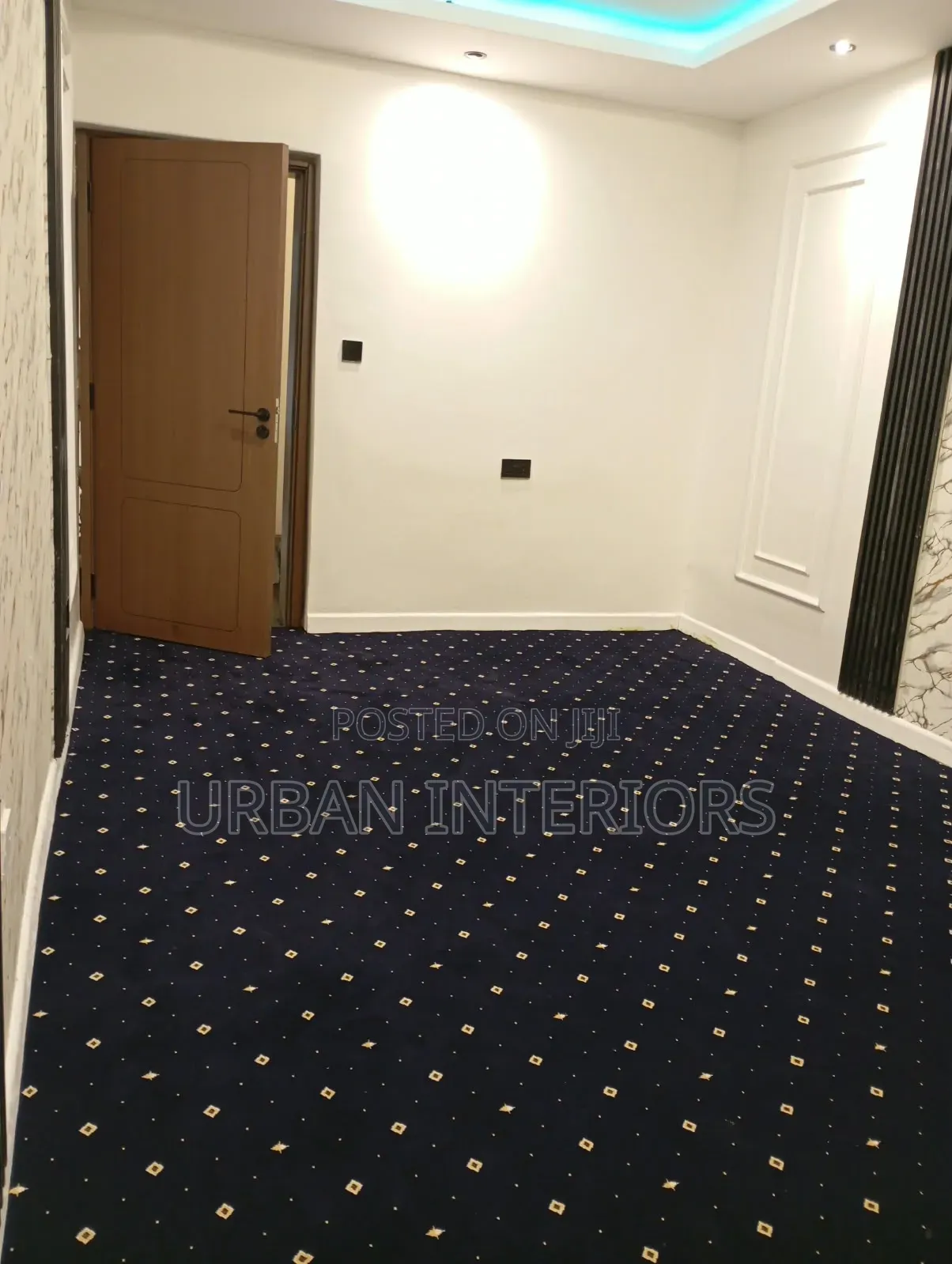Blue Dotted Executive Carpet Blue Dotted Executive Carpet