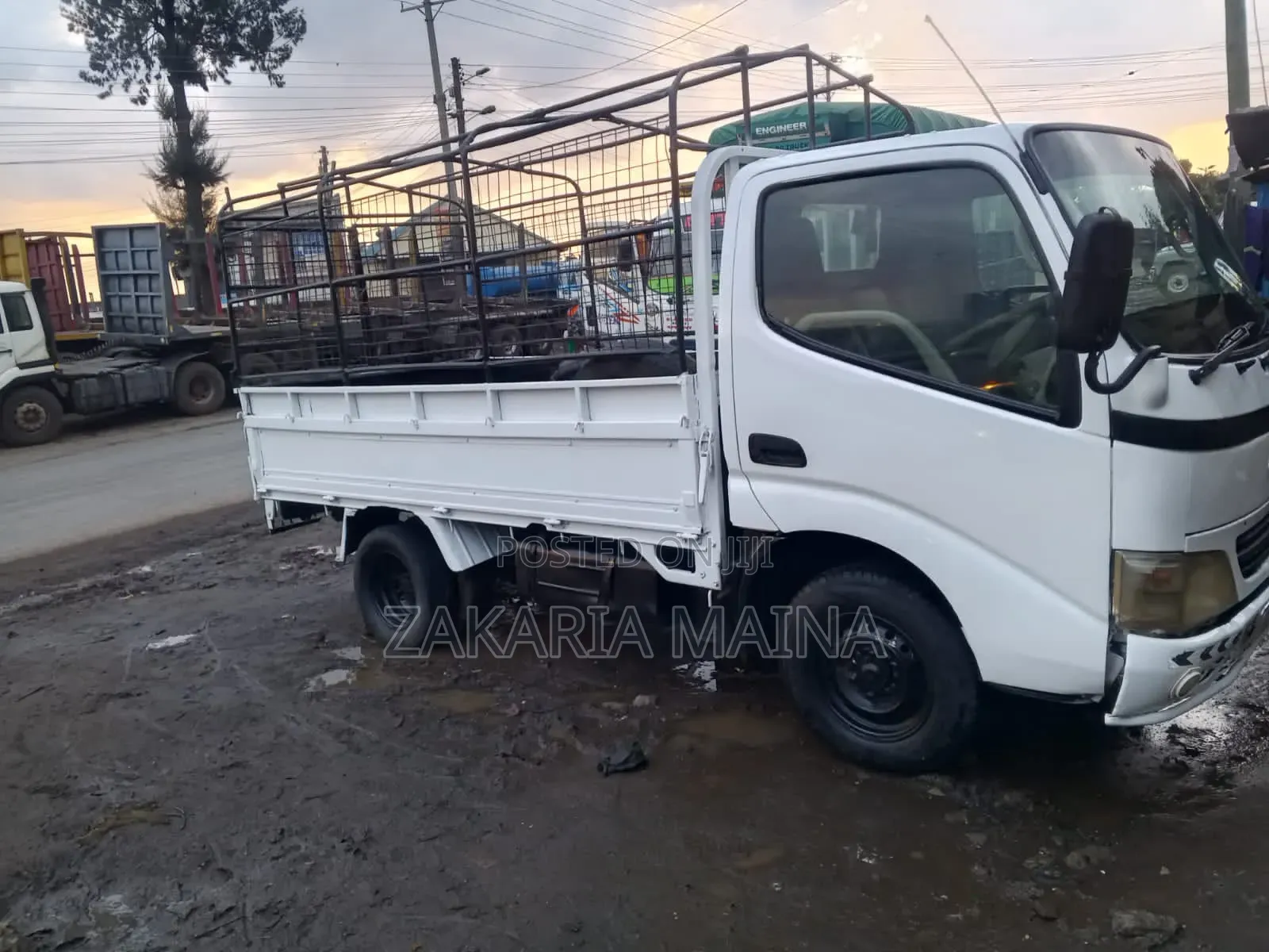Toyota Dyna 2005 White